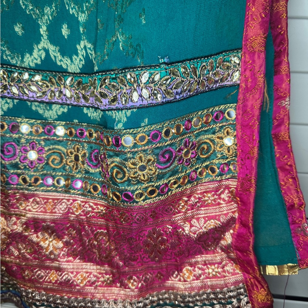 Indian Dupatta Teal Gold Pink Embroidered Zari Sheer Scarf Shawl Wrap - Picture 4 of 9